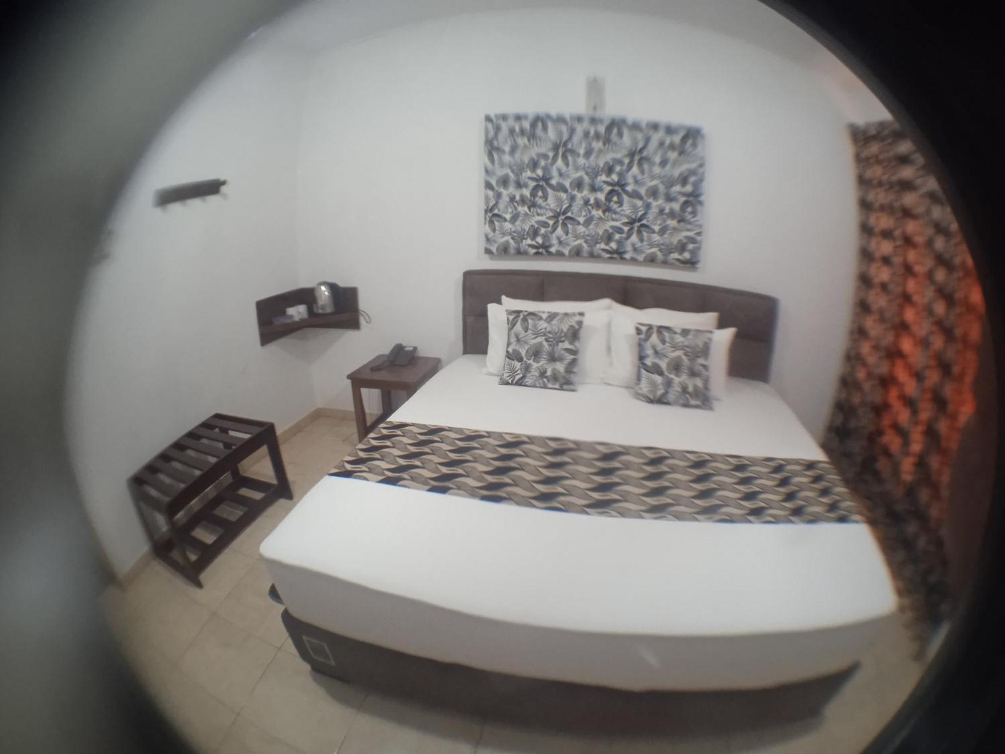 Larn'S Villa Hotel & Apartment Wadduwa Kamer foto