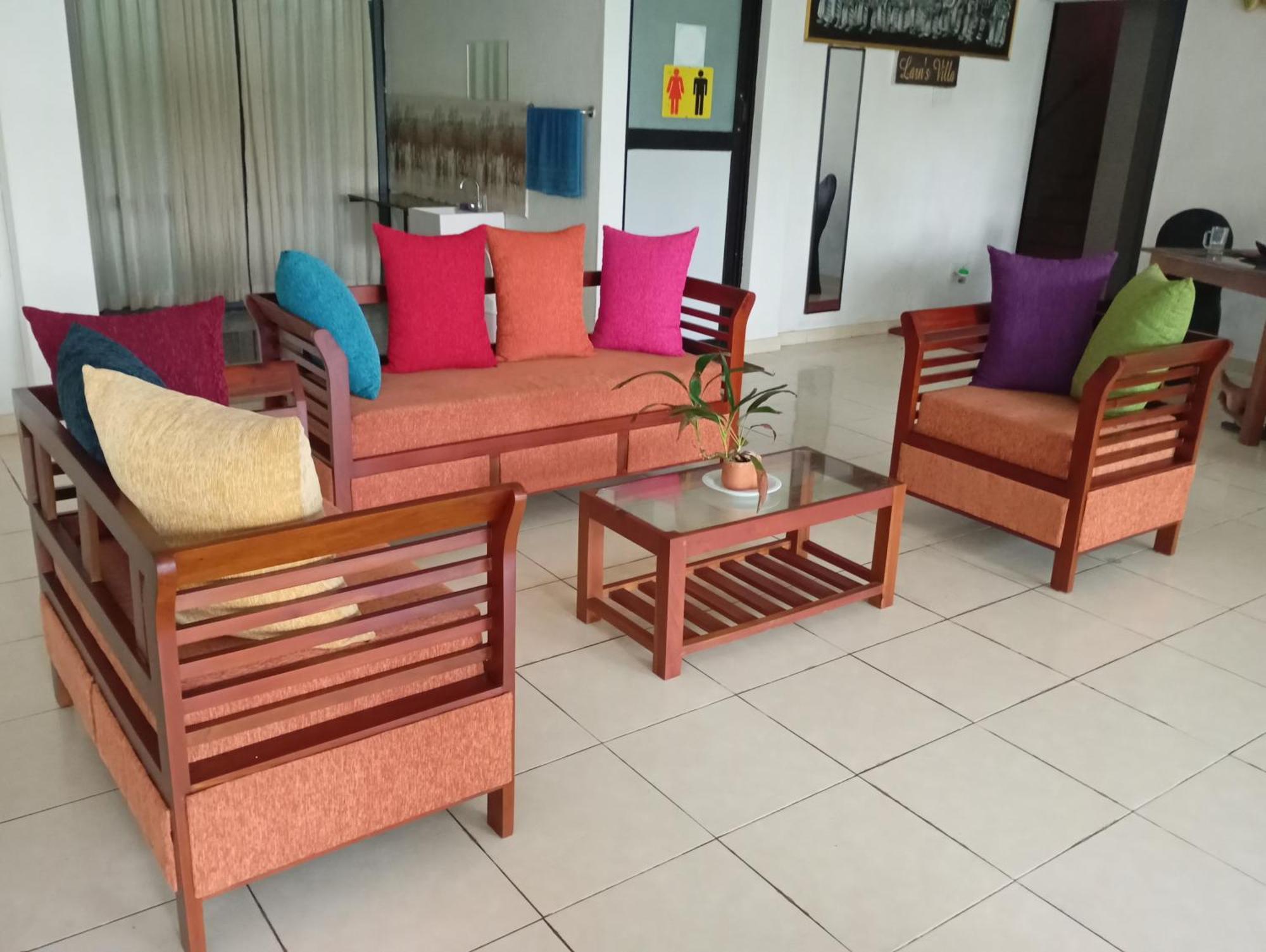 Larn'S Villa Hotel & Apartment Wadduwa Buitenkant foto