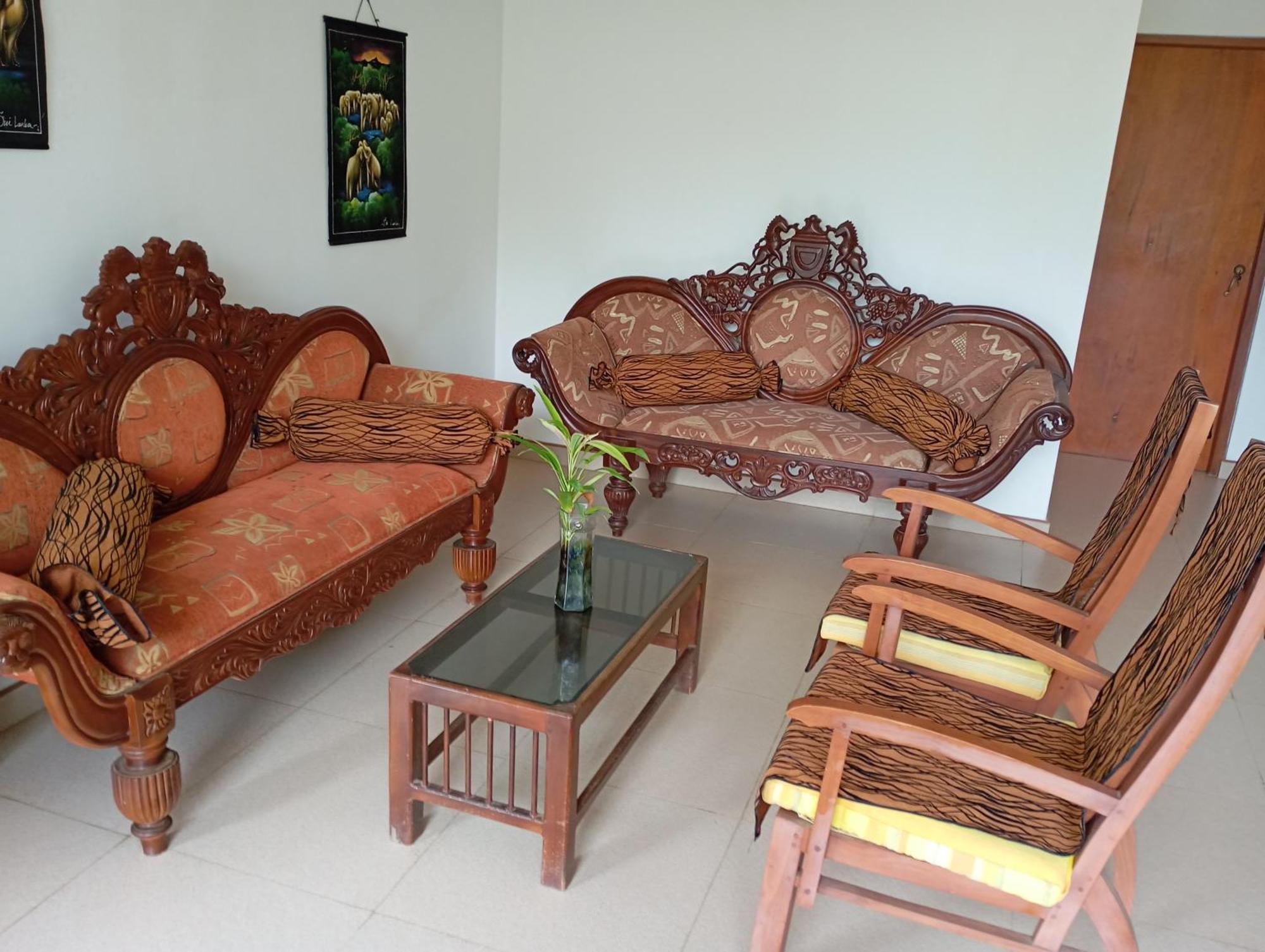 Larn'S Villa Hotel & Apartment Wadduwa Buitenkant foto